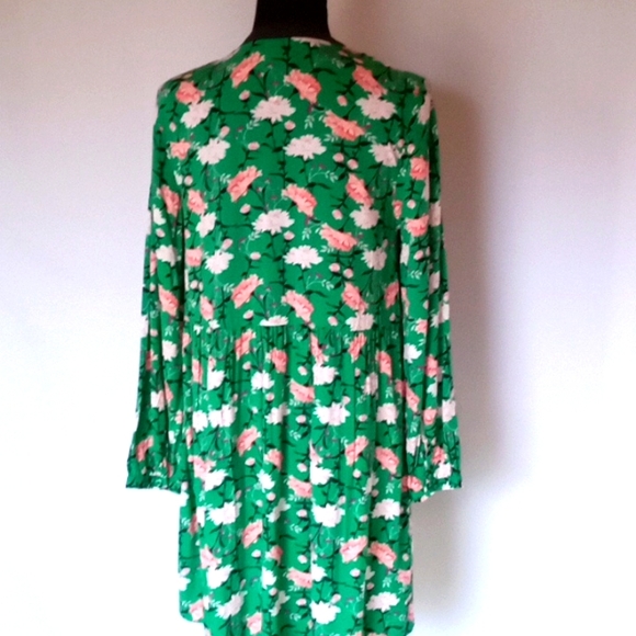 Old Navy maternity top (used) - Picture 3 of 4